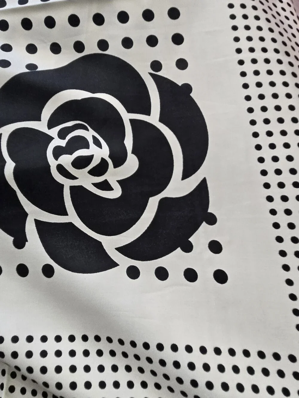 FASHION VIBES nwt scarf
